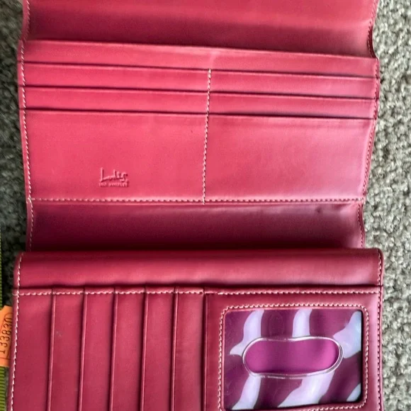 LODIS Vintage EUC Green/Pink Smooth Leather Wallet with Minimalist Design - Picture 8 of 16